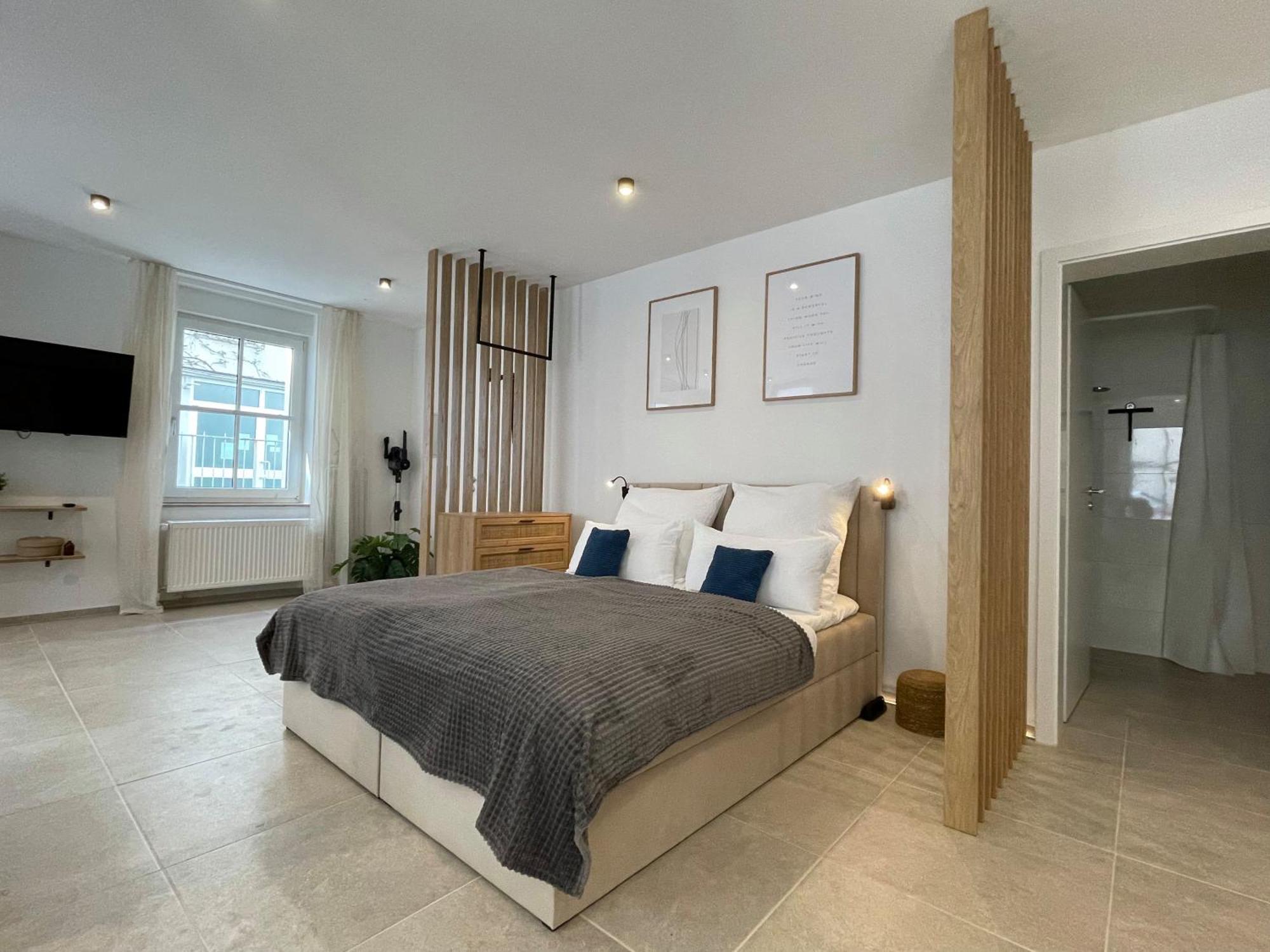 Zentrales Innenstadt Mit Garage Apartment *