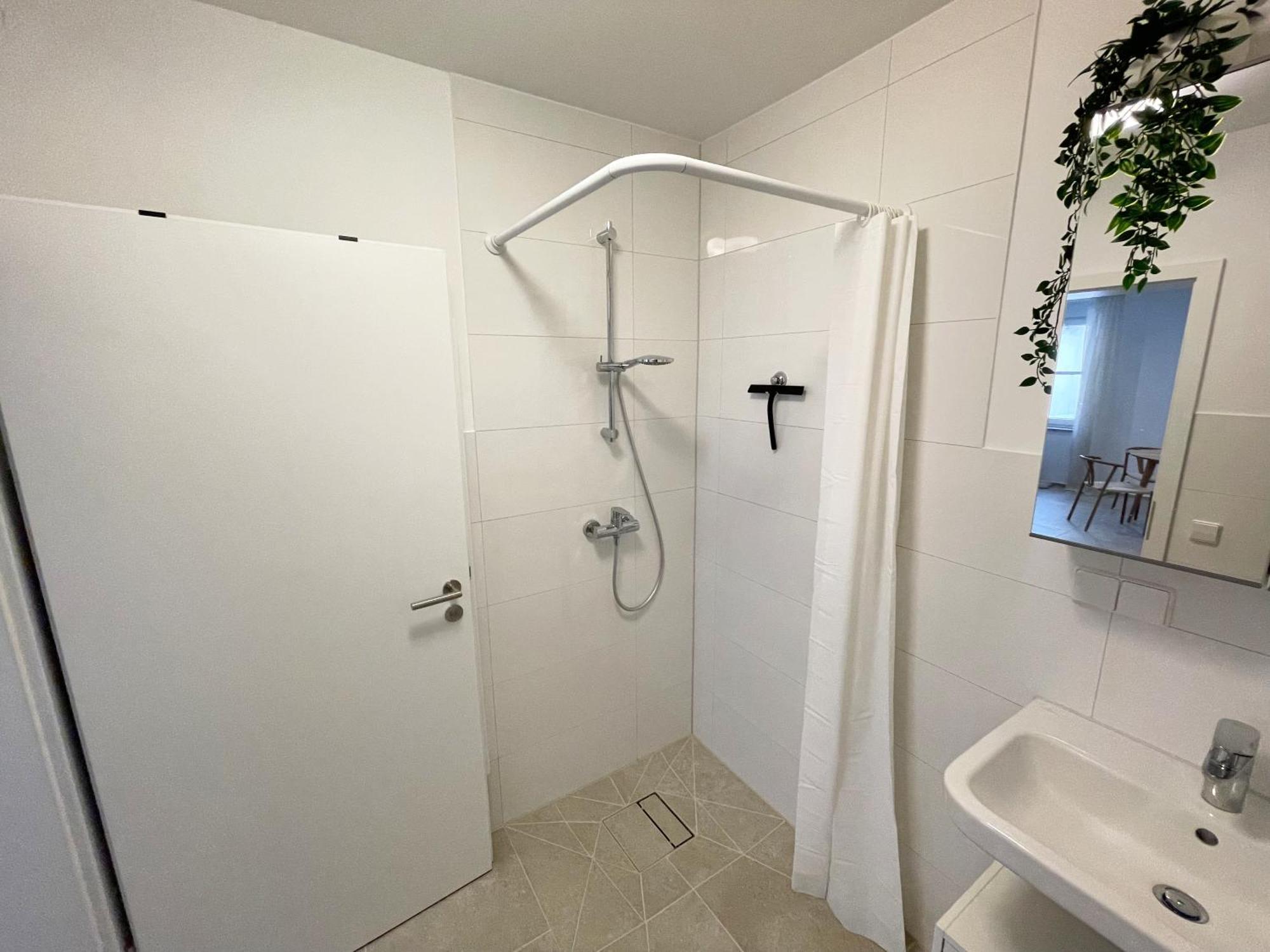 Apartment Zentrales Innenstadt Mit Garage Stuttgart